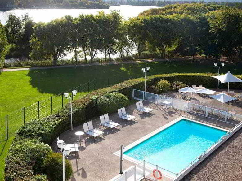 Hotel Novotel Creteil Le Lac