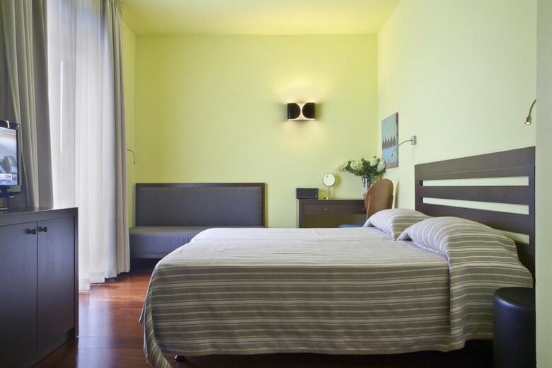 Hotel Athens Center Square