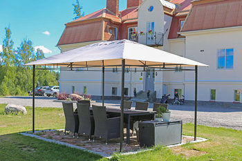 Bed & Breakfast Norrfly Herrg�rd Ab