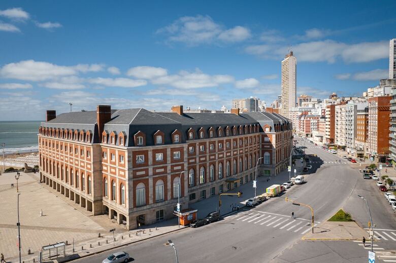 NH Gran Hotel Provincial