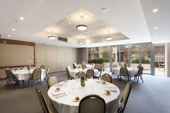 Hotel Melbourne Metropole Central