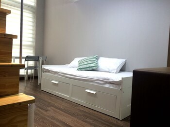 Hotel Myeongdong Artmonstay Guesthouse