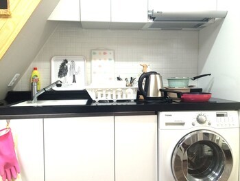 Hotel Myeongdong Artmonstay Guesthouse