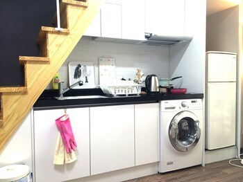 Hotel Myeongdong Artmonstay Guesthouse