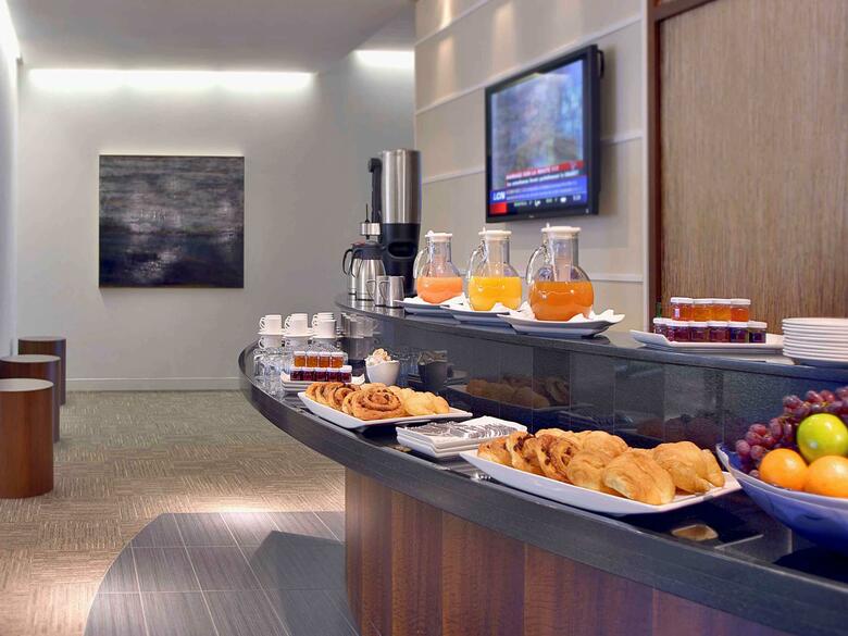 Hotel Novotel Montreal Airport