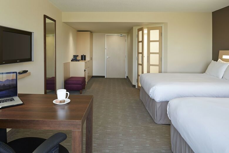 Hotel Novotel Montreal Airport