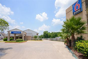 Motel 6 Houston - Baytown East
