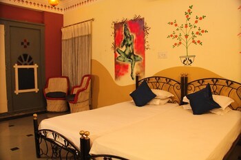 Hotel Udai Niwas On Lake Pichola