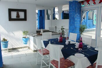 Hotel Udai Niwas On Lake Pichola
