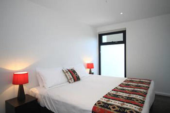 Rnr Serviced Apartments North Melbourne