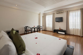 Serenity Villa Hotel