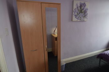 Manu's Place Shared Apartments