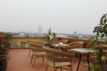 Lucky 3 Hotel