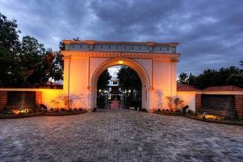 Hotel Pan Pacific Jal Mahal Resort
