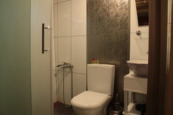 Hotel Eagles Budget Homes