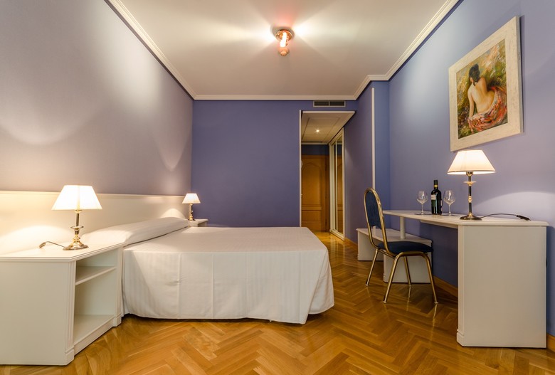 Hotel Checkin Parla Madrid