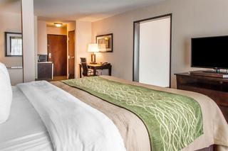 Hotel Comfort Inn & Suites