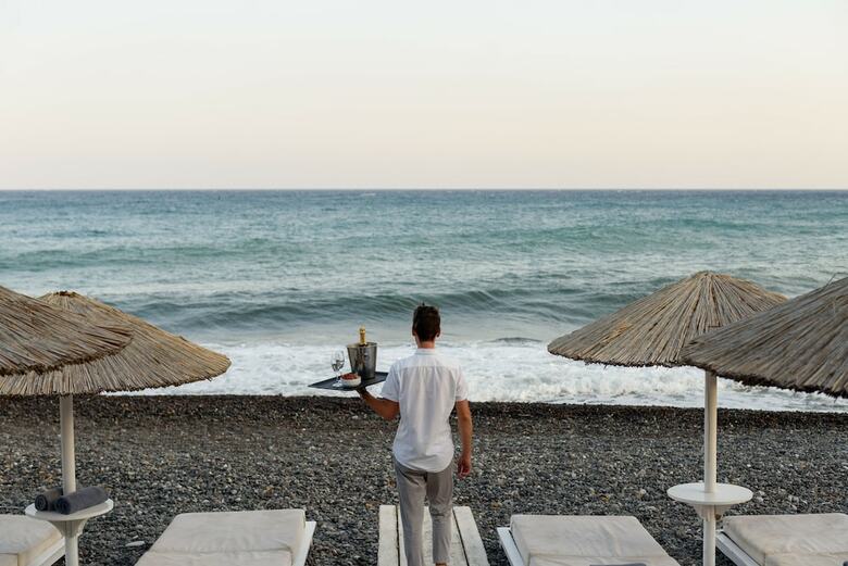 Hotel Alesahne Beach
