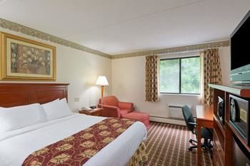 Hotel Baymont Inn & Suites West Lebanon