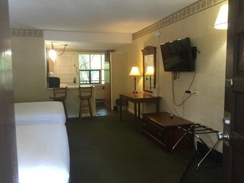 Hotel Brookside Resort By Fairbridge