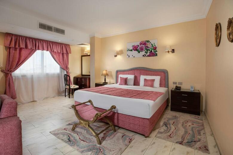 Hotel Holidays Express