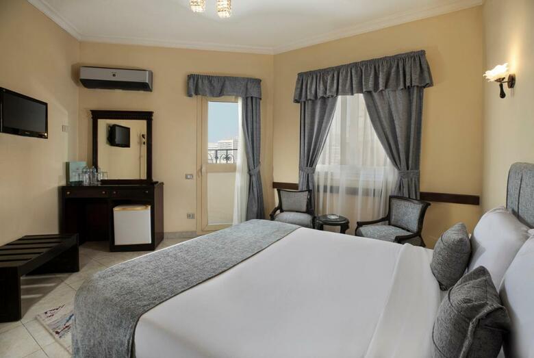 Hotel Holidays Express