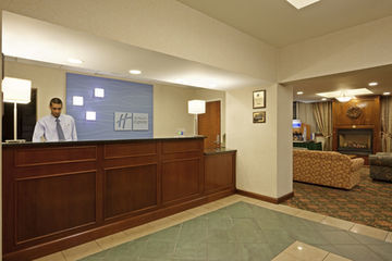 Holiday Inn Express Hotel & Suites Hartford Convention Ctr Area