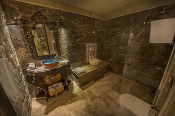 Hotel Elika Cave Suites