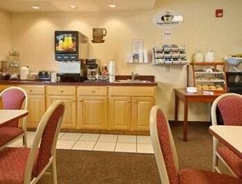 Hotel Super 8 Sawyer Michigan