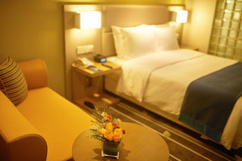 Hotel Holiday Inn Express Chongqing University Town