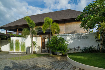 Apartamento Nelayan Villa