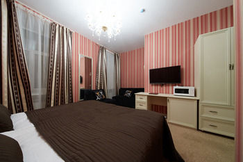 Avenue Hotel
