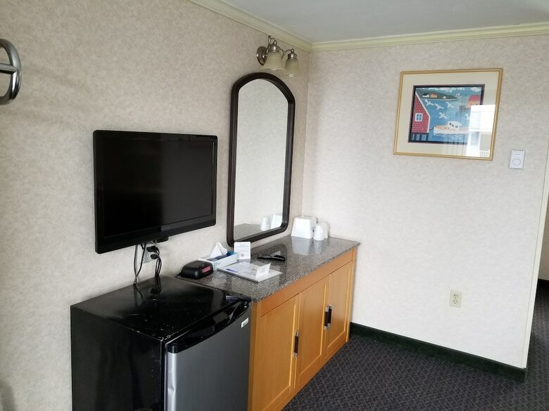 Hotel Americas Best Value Inn And Suites Hyannis/cape Cod