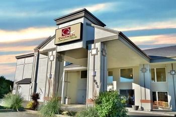 Quinault Sweet Grass Hotel