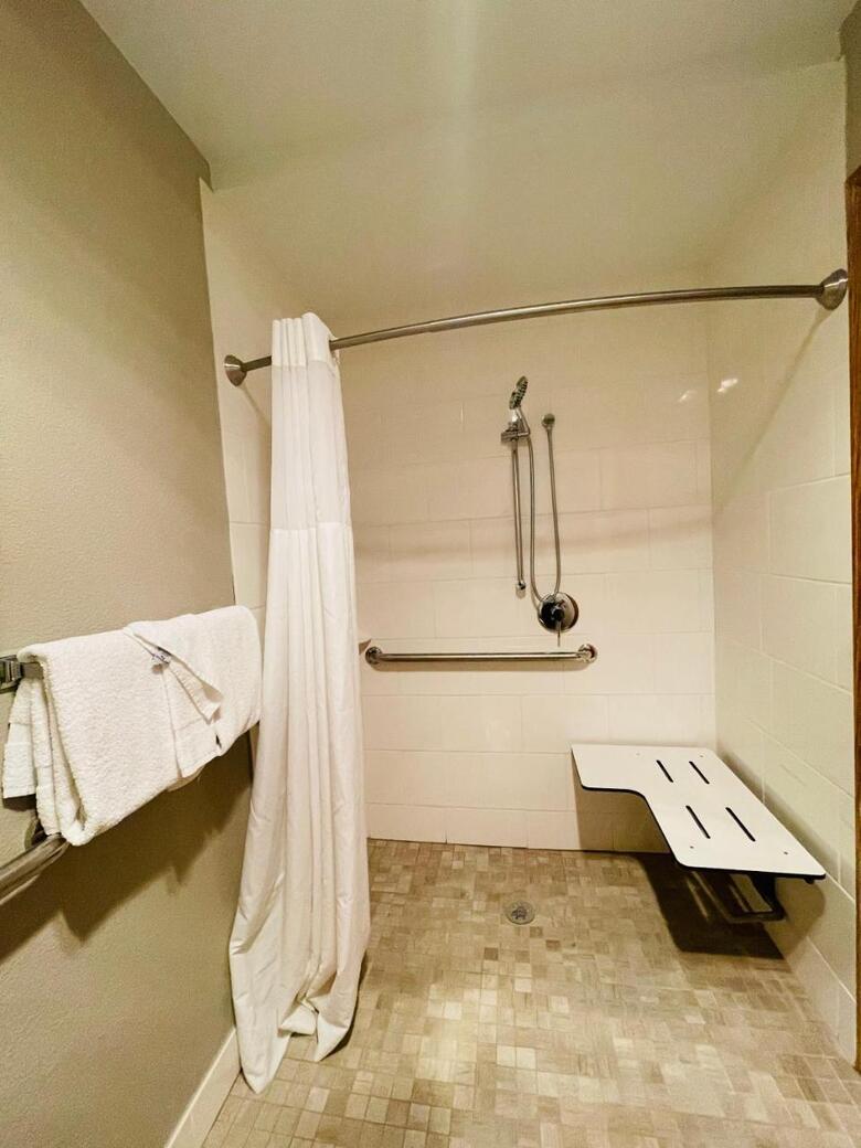 Hotel Roadstar Inn