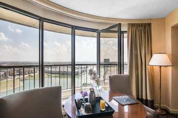 Omni Mandalay Hotel At Las Colinas