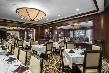 Omni Mandalay Hotel At Las Colinas