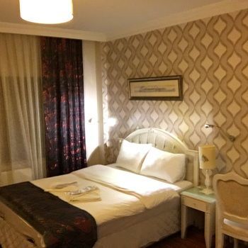Peteks Hotel