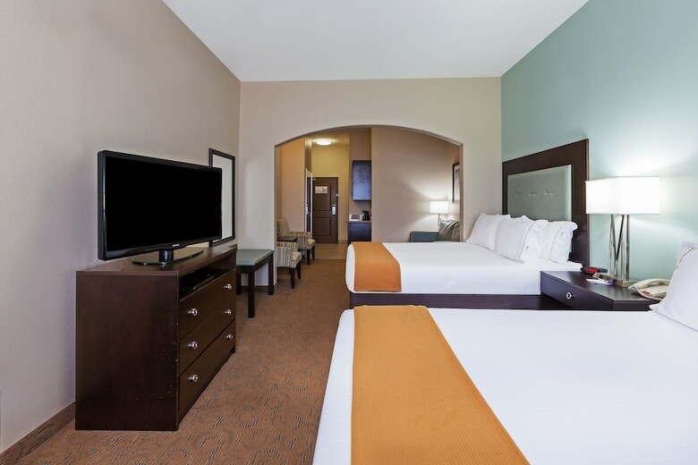 Holiday Inn Express Hotel & Suites Victoria