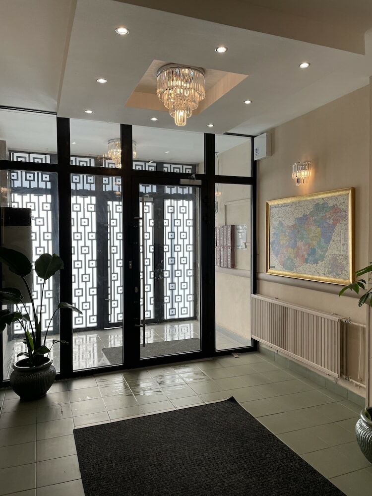 Hotel Charles