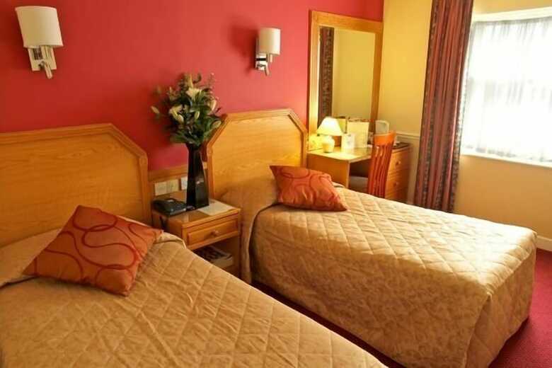 Harcourt Hotel