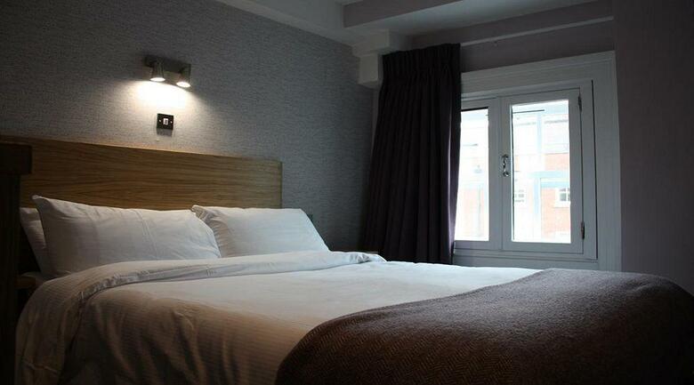 Hotel Jackson Court