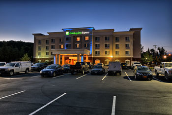 Hotel Holiday Inn Express Cortland