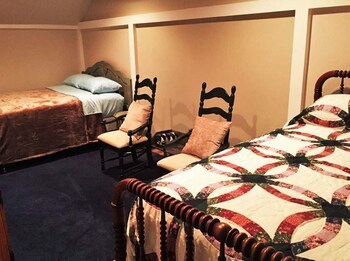 Bed & Breakfast Maple Leaf Cottage Inn