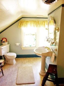 Bed & Breakfast Maple Leaf Cottage Inn
