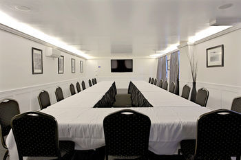 Shadyside Inn All Suites Hotel