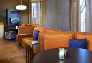 Hotel Courtyard By Marriott Detroit Utica