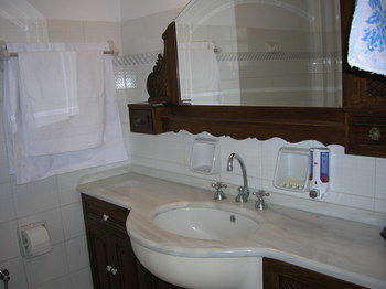 Sunset Studios & Apartments