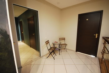 Albergue Landmark City Hotel