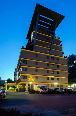 Peach Blossom River Hotel